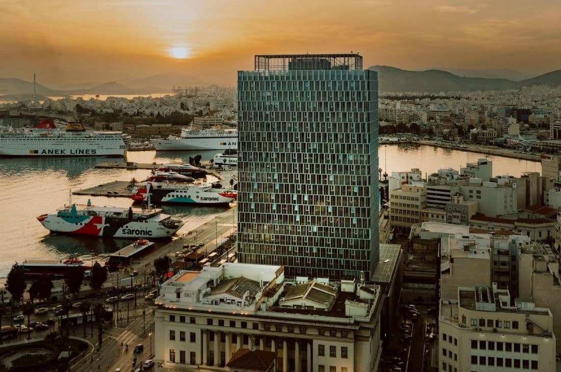 An image of Nice n Easy Piraeus Tower