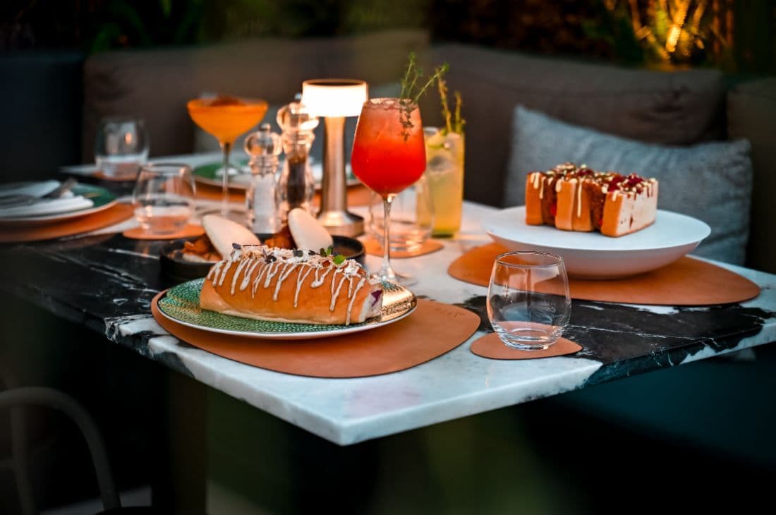 An image of Bronze Rooftop Bar Αθήνα